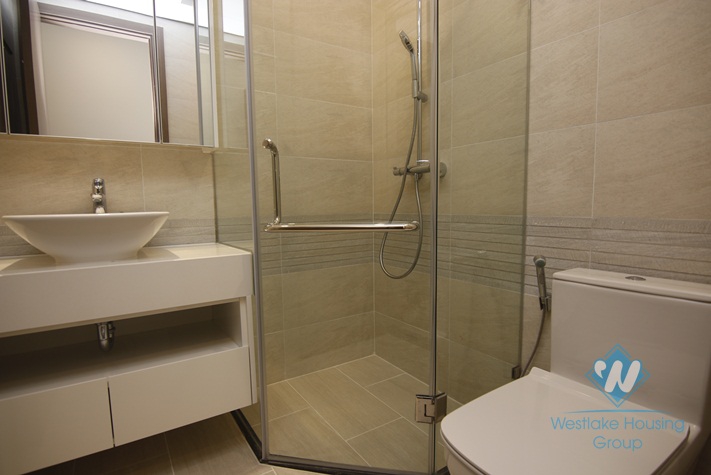 Two bedrooms apartment waiting furnished for rent in Vinhome Metropolis, Ha Noi